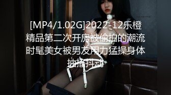 站街女探花《无套内射才是操逼》夜探鸡窝挑了个长发年轻失足女吃快餐真够屌的姿势左右摇摆