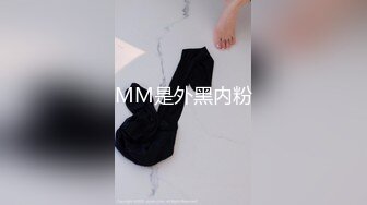 【新片速遞】颜值不错的美人跟好姐姐一起大秀直播，黑丝情趣装诱惑，全程露脸揉奶玩逼跟狼友互动撩骚，精彩刺激不要错过[1.21G/MP4/01:49:39]