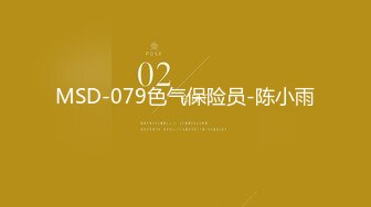 《最新流出顶级女神》对白淫荡，极品大长腿完美身材阴钉骚女【金秘书】12月私拍，火锅店上桌道具发骚，公园换丝袜人前露出放尿 (4)