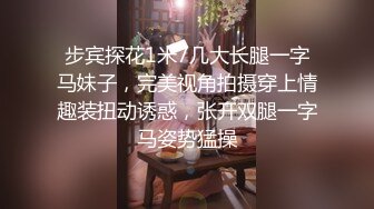 巨乳阿姨像给孩子喂奶似的伺候年轻小伙