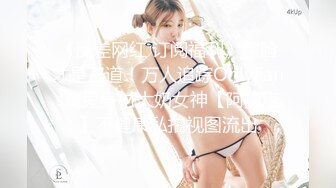 银发巨乳波霸女DJ对镜后入，从客厅干到卧室高潮连连（簡界联系此女方式