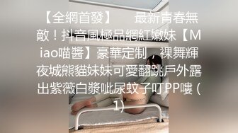 Al&mdash;珍妮尼科尔森 享受两个大屌