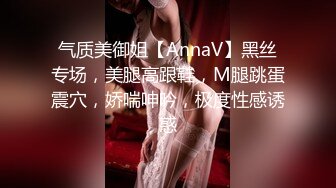 马上要下班了办公楼女厕一下来了一群美女排队来嘘嘘卧槽！都快忙不过来了 (1)