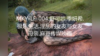 kcf9.com-第一次见这么骚的小女人，全程露脸全是纹身，跟狼友互动撩骚听指挥，抽着小烟自己抠逼