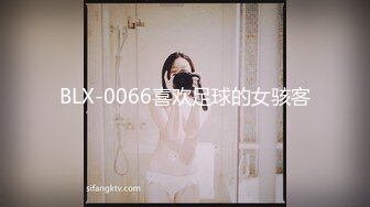 kcf9.com-2024年3月，深更半夜会所【KTV勾搭】，直接包厢干00后嫩妹，拿着话筒自慰，下一个客人真倒霉