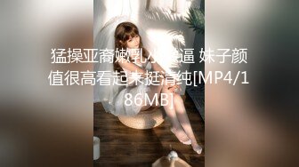 高颜值美女小逗逗投资经理为客户解决生理需要 镂空透点 扭动性感大屁股 骚丁勒鲍特写 足交 口交