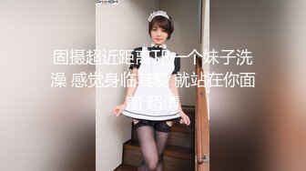 水手服安娜和巧克力腹肌男